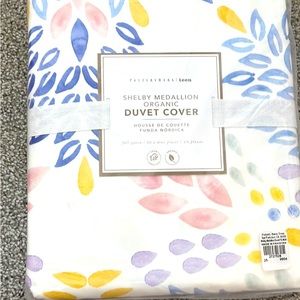 NWT PB Teen Full/Queen Duvet and 2 standard shams